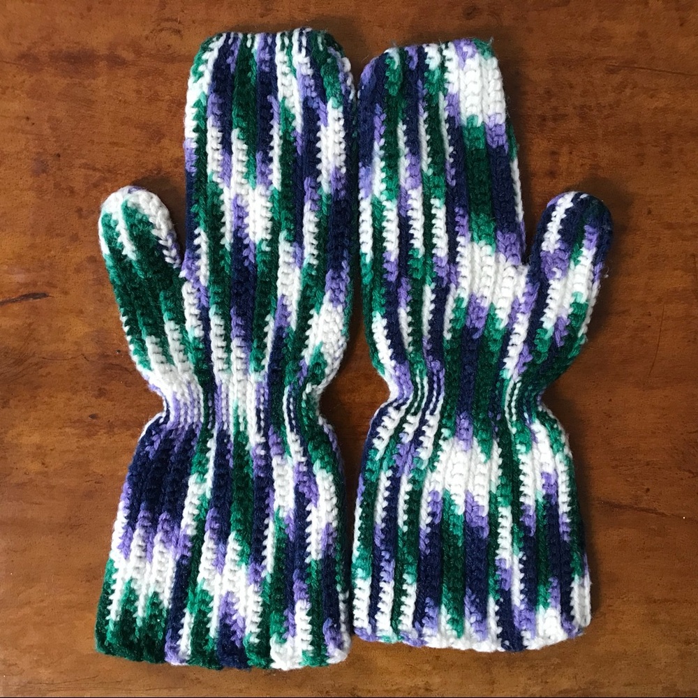 Old-school mittens